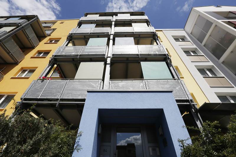 Wohnung mit Aufzug und Balkon